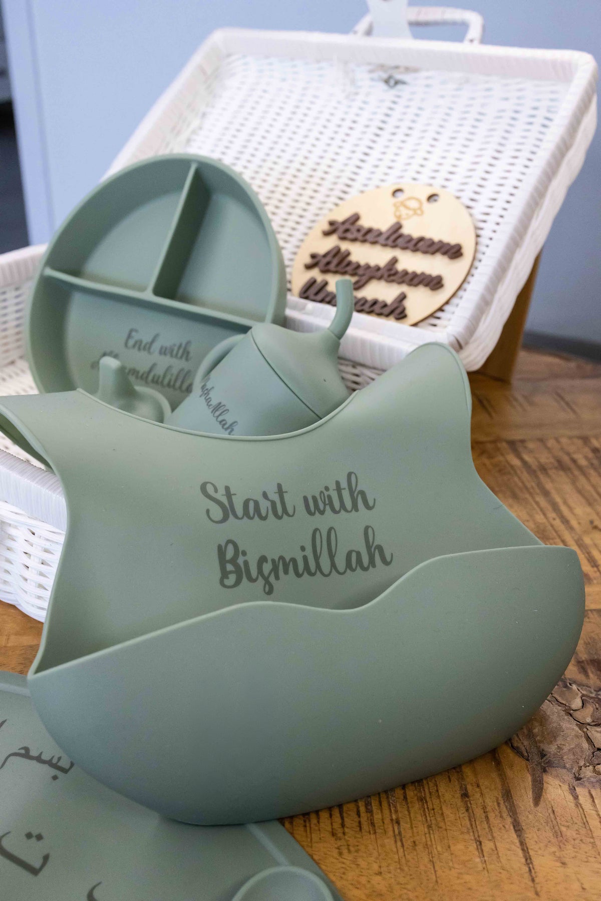 Habaybii Feeding Gift Set